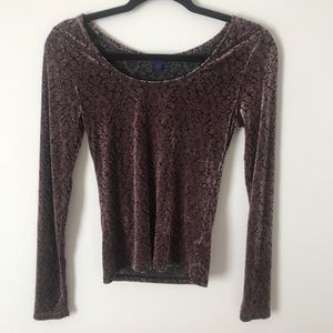 Long Sleeve w/ Velvet Detailing